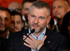 スロバキア大統領にペレグリニ氏　元首相、親欧米候補は敗北