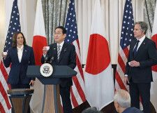 岸田首相、ユーモアで成果強調　米副大統領ら主催の昼食会