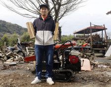 マルヤマ特殊伐採の伊藤雄太代表取締役＝2024年4月、愛媛県西条市