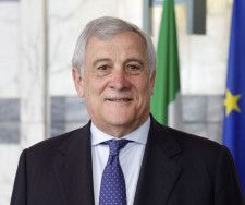 イタリアのタヤーニ外相（同国外務省提供・共同）