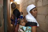 アフリカの妊婦死亡率130倍に　欧米と比較、世界人口白書