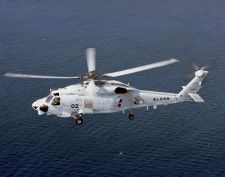 海上自衛隊のSH60K哨戒ヘリコプター（同隊提供）