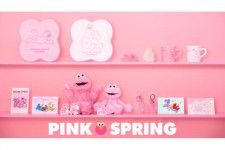 エルモたちがピンクに…かわいい♪セサミストリートマーケット“春”コレクション！ピンク一色のアイテム、カフェメニュー