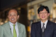 阪神タイガース・岡田彰布監督（左）と棋士・谷川浩司永世名人　（C）GAORA