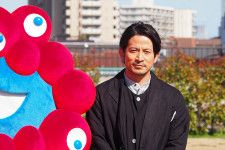 岡田准一「地元・大阪に貢献したい」、担当アート作品をお披露目　近年は「超ひらパー兄さん」としても活躍