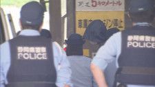 海で男性が死亡した「事故」は男２人が逮捕される「事件」に　現場に居合わせた仲間が死亡した男性の様子を証言　静岡・焼津市