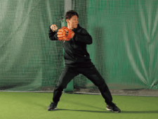 侍JAPAN監督/井端弘和が実践していた正確なスローイングに繋がる練習法とは！？【少年野球 デキる選手はやっている「打つ・走る・投げる・守る」】