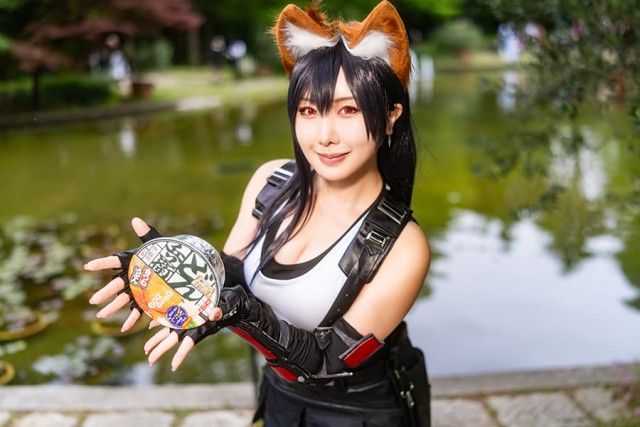 FF7』ティファのコスプレイヤーが美しすぎ！ “どんぎつね”姿のきつね耳も可愛い(マグミクス) - goo ニュース