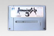 当時のスクウェアから発売された、スーパーファミコン用ソフト『ロマンシング サ・ガ3』（マグミクス編集部撮影）