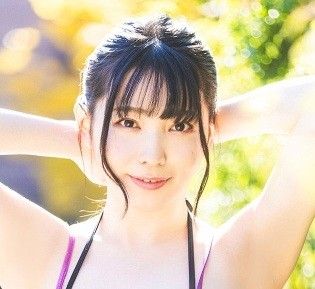 美しすぎる三角＆マイクロビキニ　紫藤るいさんと西本ヒカルさんが艶ボディを見せつけ
