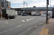 「どうして横断歩道がないの？」京都・国道1号の交差点　地下道はあるけれど…高齢男性「息切れする」　背景を探ると