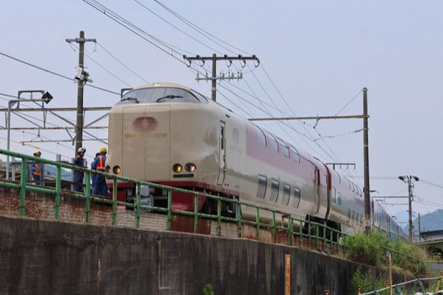 サンライズ瀬戸・出雲「車内で煙」 乗客訴え、運転取りやめ