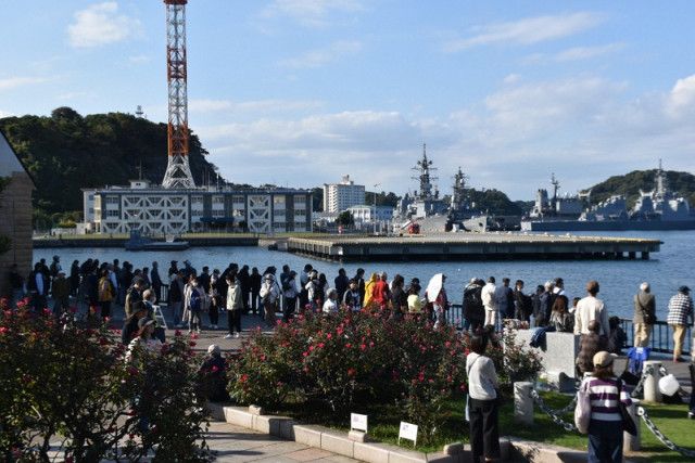 「トランプ帰れ」地元団体が抗議 日米首脳、米海軍横須賀基地訪問