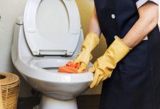 トイレ掃除の正しい方法。汚れの原因と落とし方を徹底解説