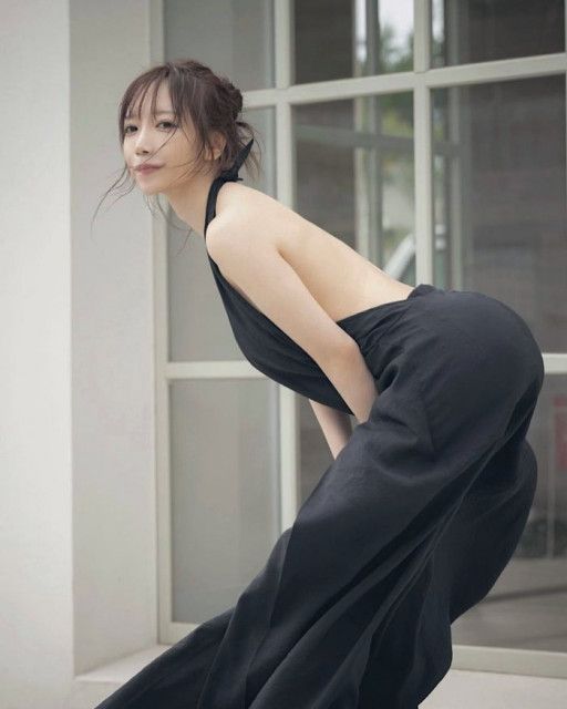 清水あいり、豊満バスト溢れるビキニショット公開「セクシーすぎる」の声