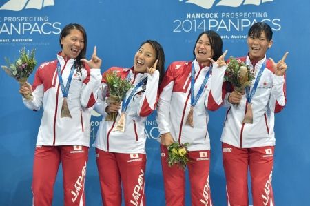 表彰台で喜びのポーズ スポーツ 写真 Goo ニュース