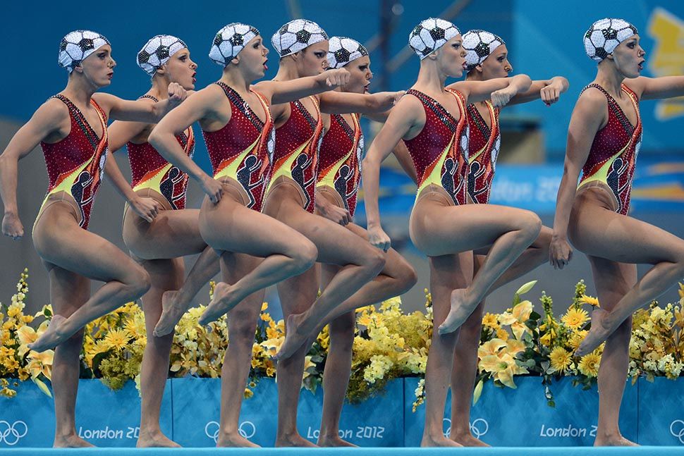 シンクロ女子チーム、カナダ代表の演技 = スポーツ - 写真 - goo ニュース