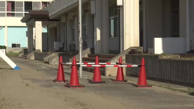 倒れた掲揚ポールが直撃、57歳養護教諭の女性死亡　小学校敷地内でタクシーが衝突　岩手県宮古市