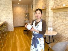 浜松・飯田町に「パフェと紅茶のカフェ」　幼少期からの夢かなえ出店　