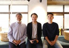 （左から）「映像制作協同組合 彩」メンバーの山崎清彦さん、浅沼奨さん、吉田正道さん