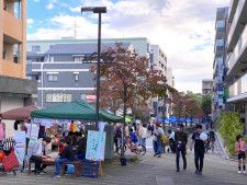 中川駅前の遊歩道で「中川まちなかマーケット」　子ども縁日や仕事体験も