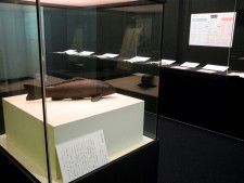 もりおか歴史文化館で「鯉魚置物」12年ぶり展示　コイに祝いの思い込め
