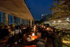 「ARK HILLS SOUTH TOWER ROOFTOP LOUNGE」の会場の様子