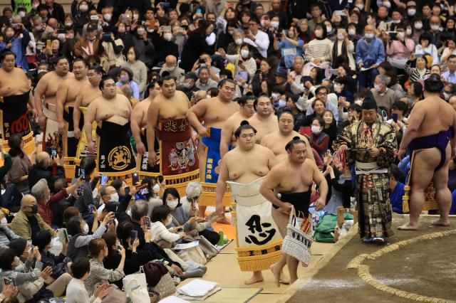 大相撲宮崎場所２８００人５年ぶり満喫　琴恵光に大歓声