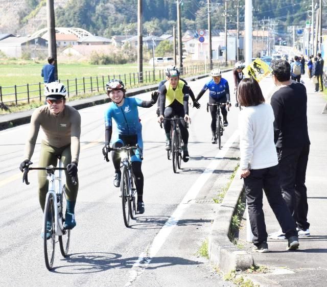日豊海岸 自転車で疾走　延岡、佐伯で初のイベント