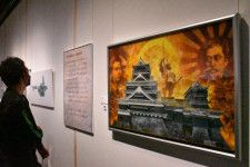 生賴範義さんが手がけた作品６４点が並ぶ、延岡城・内藤記念博物館の特別展「生賴範義展　ＴＨＥ　ＩＬＬＵＳＴＲＡＴＯＲ」