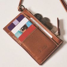 「これぞ革の一級品！」定番の長財布ほか“フェリージ生誕50周年”を祝う記念アイテムでスゴさを実感