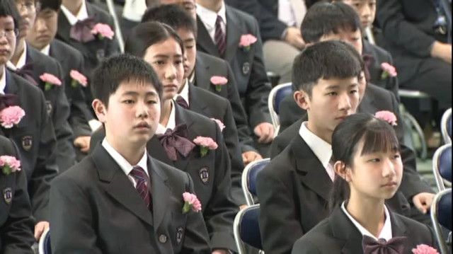 初々しい120人新たな気持ちで 中高一貫・金沢錦丘中学校で入学式