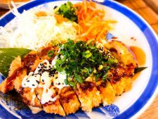 ボリュームたっぷり定食ランチが人気のご飯屋さん。組み合わせ最強の明太チーズとんかつ！｜鳥取市