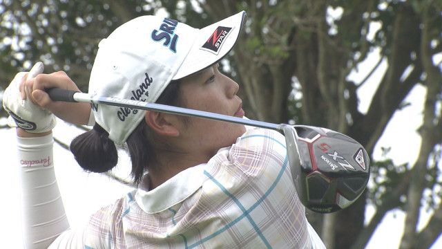 櫻井心那選手は40位タイで決勝ラウンド進出　地元開催の日本女子プロゴルフ選手権第2日