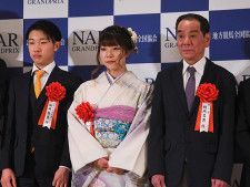23年103勝の今井千尋騎手が鮮やかな着物姿で喜び これからも「全頭全力を尽す」