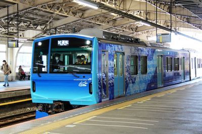 JR東日本が営業運転へ、「水素ハイブリッド電車」が追究すること