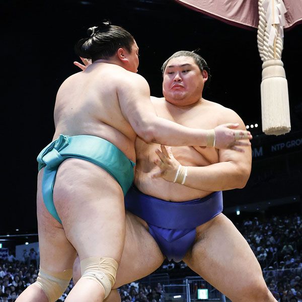 横綱大の里に舞の海氏「深刻な病、悪い癖」…V戦線に踏みとどまるも方々から辛辣意見殺到