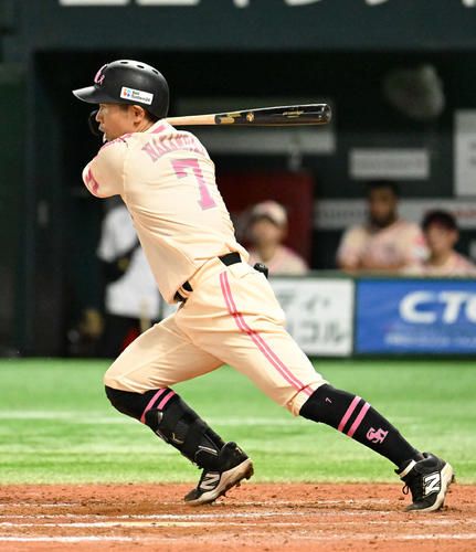 雪の豪奢 ソフトバンク】中村晃がチーム唯一の適時打「あれくらいやるから バット