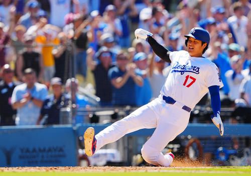 大谷翔平、異例の敬遠策からサヨナラのホームへ滑り込む　９回２死一塁からまさかの申告敬遠