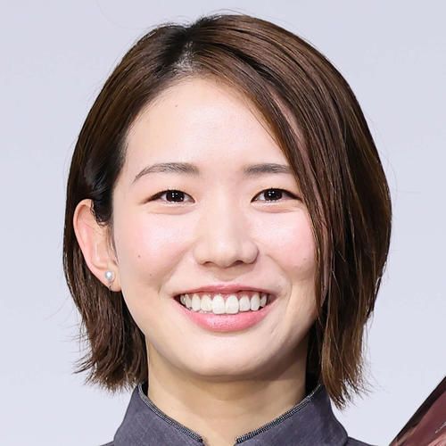 【バレー】古賀紗理那さん妊娠「welcome！」西田有志と投稿　腹部に手を当てる写真公開