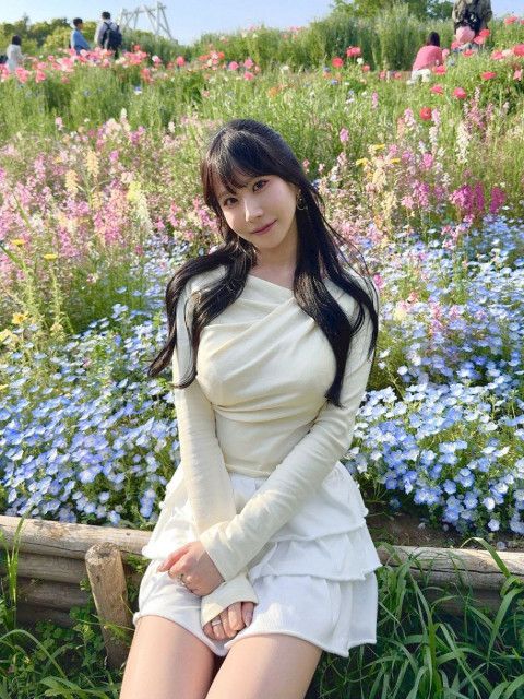 「陸の王者ですね」慶應生タレント〝才色兼備〟ビキニショットに反響「若き血に燃ゆる者」「今年一番！」