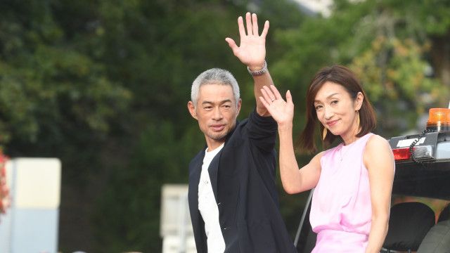 イチロー氏が弓子夫人とともにパレード参加　翌日スピーチ予定「プレッシャーで押しつぶされそう」