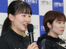 張本美和と伊藤美誠の「明暗」はなぜ分かれた？ 女子卓球“最後の1枠”争いはこうして決着した…明らかになった「選考レースの問題点」 photograph by JIJI PRESS