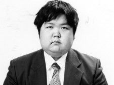 29歳で死去「消えた天才棋士」村山聖は幼少から必死に生きていた…中1にして「大阪へ1人で行く！」決断させた“未来のライバル”とは―2024上半期読まれた記事 photograph by 日本将棋連盟