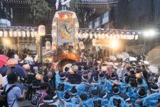 石取祭が4年ぶり通常開催！太鼓と鉦を響かせ進む祭車。桑名宗社への渡祭が見逃せない