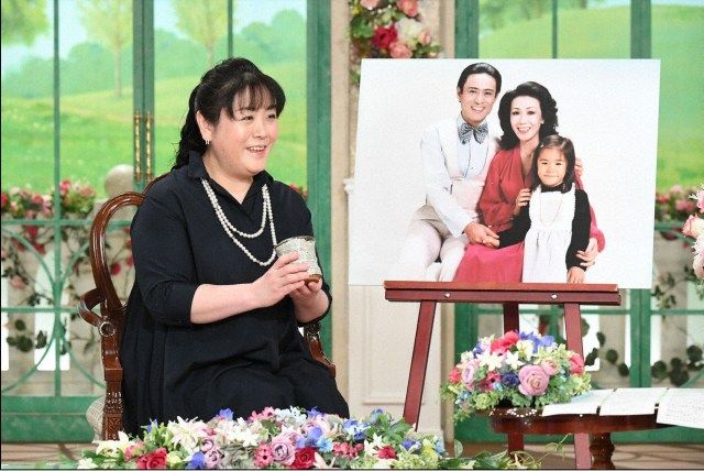 津川雅彦さんと朝丘雪路さんが今年七回忌 一人娘・真由子が思い出を語る 没後に出てきた母の「大切なもの」(ORICON NEWS) - goo ニュース