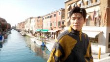 鈴木亮平『せかほし』で初の海外ロケ　イタリアの世界遺産を訪れ「とてつもなく楽しそう」（JUJU談）