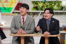 （左から）伊藤俊介、イワクラ （C）ORICON NewS inc.