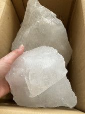 息子から届いたプレゼントは南極の氷10キロ　「冷凍庫に入らない」と嬉しい悲鳴