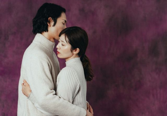 既婚男女が「婚外恋愛中のデート」で選ぶ場所…定番の「ホテル」を上回った生々しい“密会の現場”明らかに